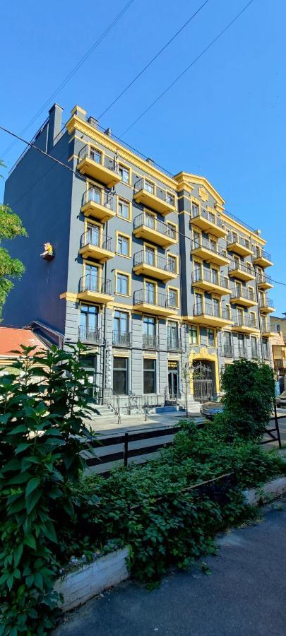 Wood Apartment Odessa Exteriör bild
